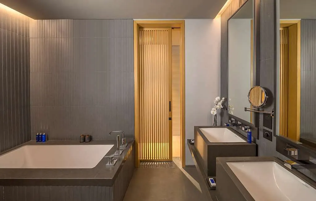 The Residences Caesars Palace Bluewaters Dubai